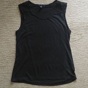 GAP Black Linen Blend Lightweight Top